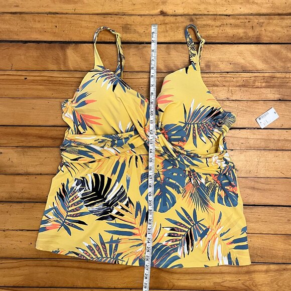 NWT Yellow Tropical Leaf Print Tankini Top - Picture 9 of 11
